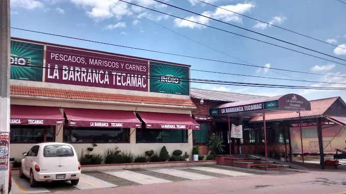 Tacos La Barranca de Tecámac: mariscos, cortes y más.